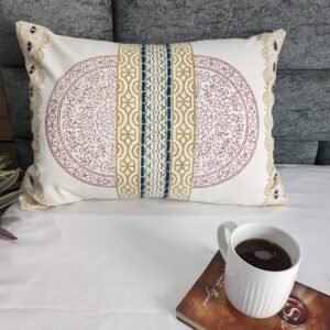 Minimal geometry printed cushion cover