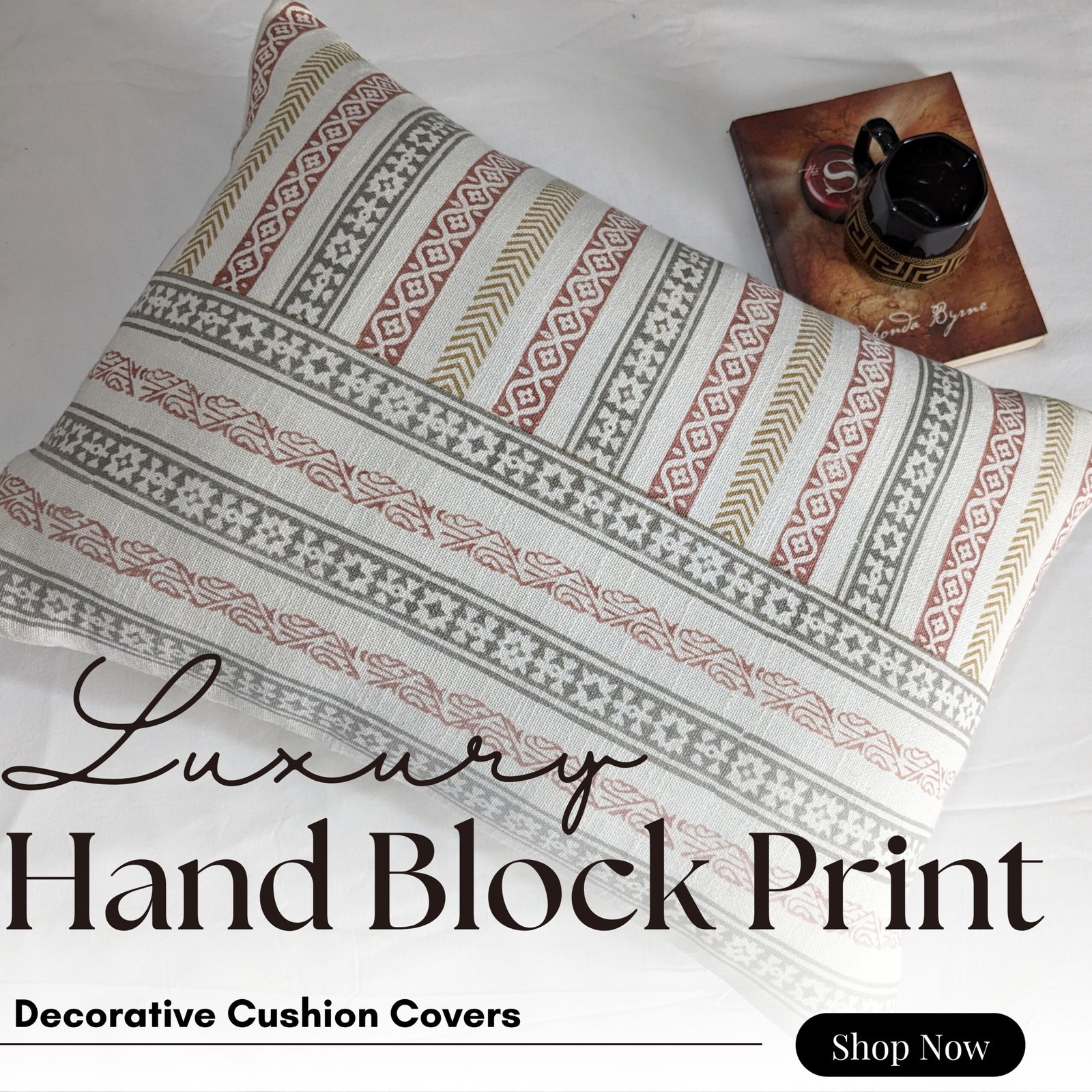 Geometrical striped printed cushion cover - Image 8